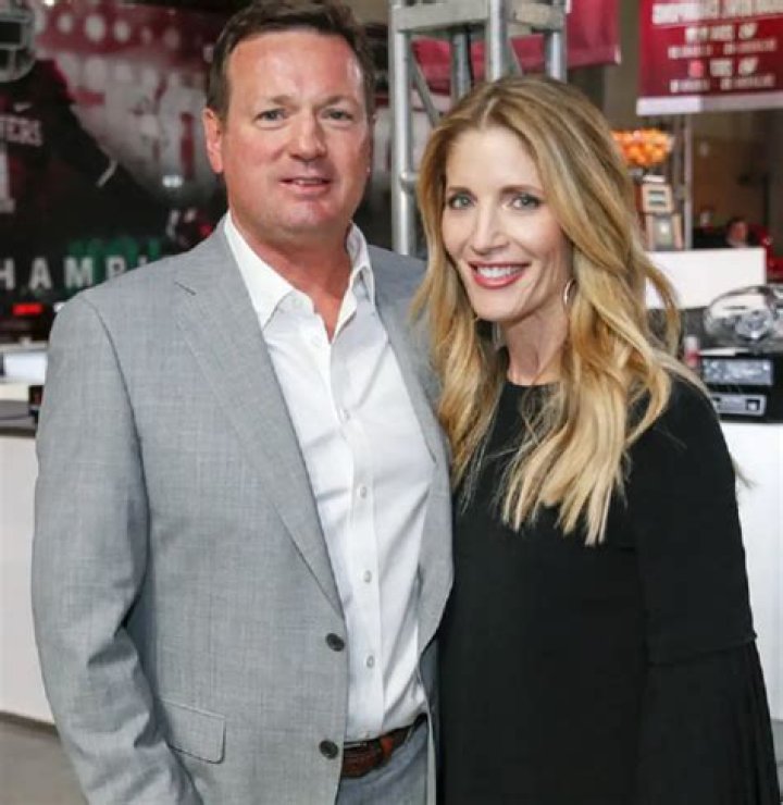 Bob Stoops- Wiki, Height, Career, Net worth, Wife